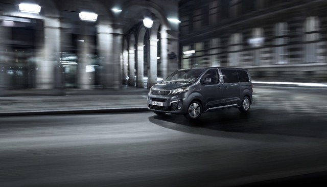 Peugeot Traveller photo 12