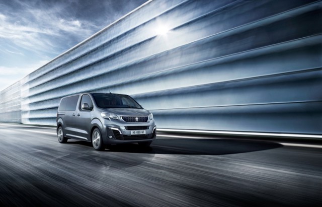 Peugeot Traveller photo 14