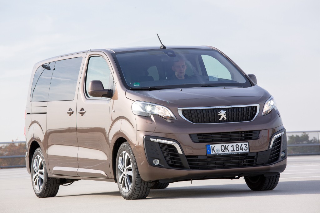 Peugeot Traveller photo 16