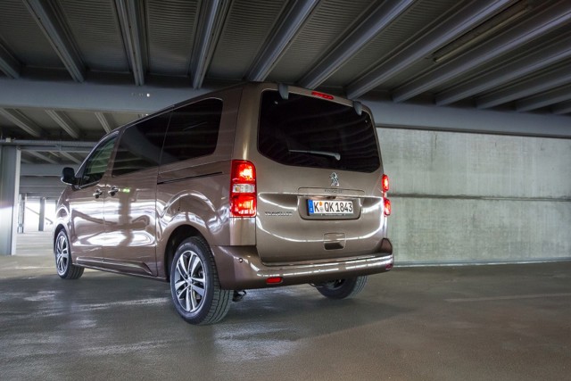 Peugeot Traveller photo 22