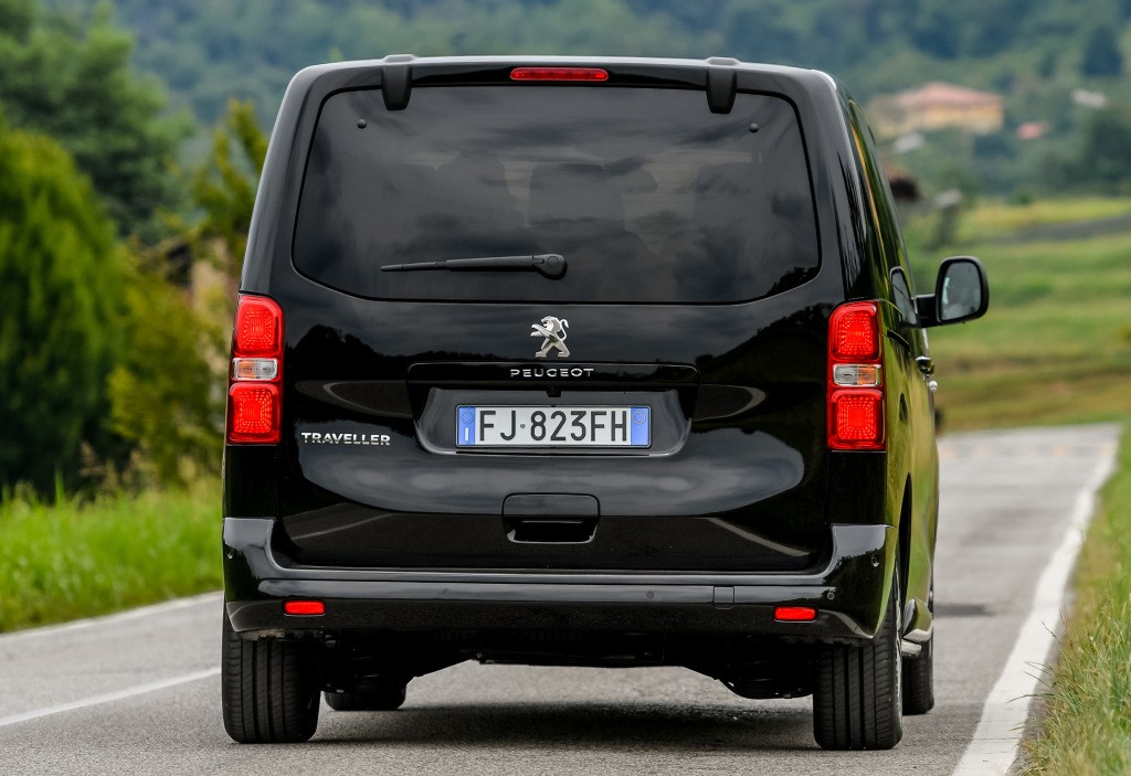 Peugeot Traveller photo 24