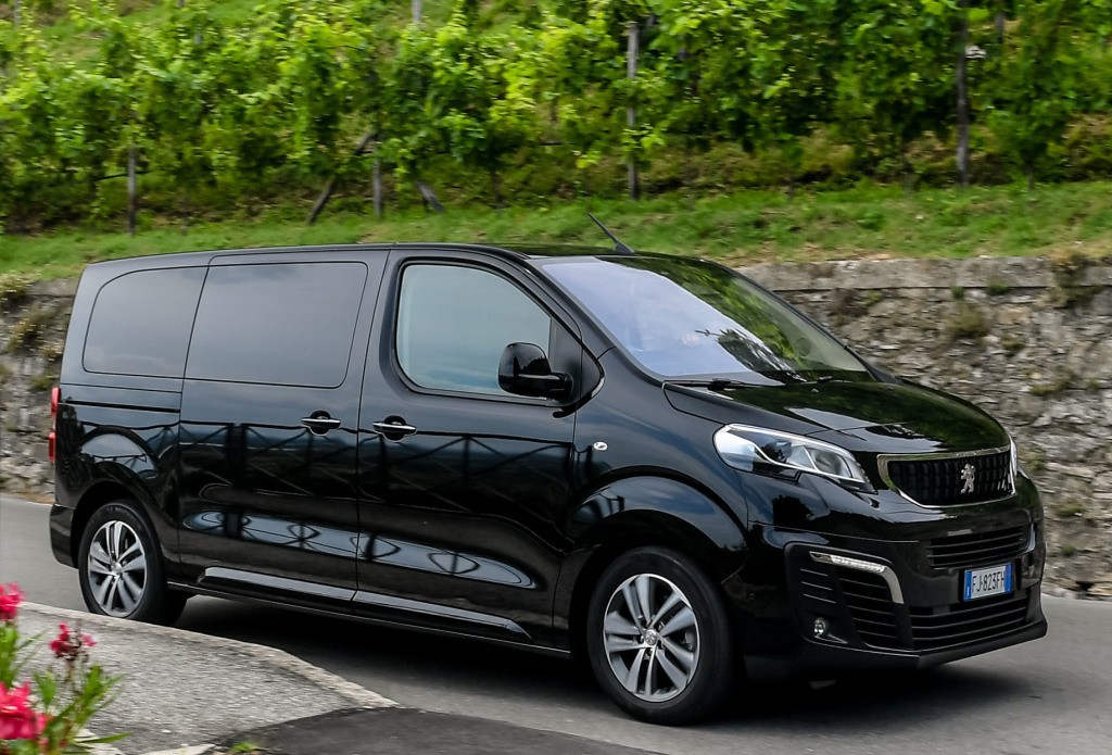 Peugeot Traveller photo 27