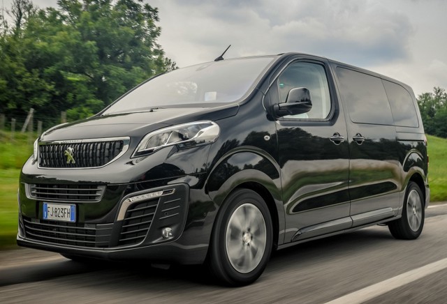 Peugeot Traveller photo 28