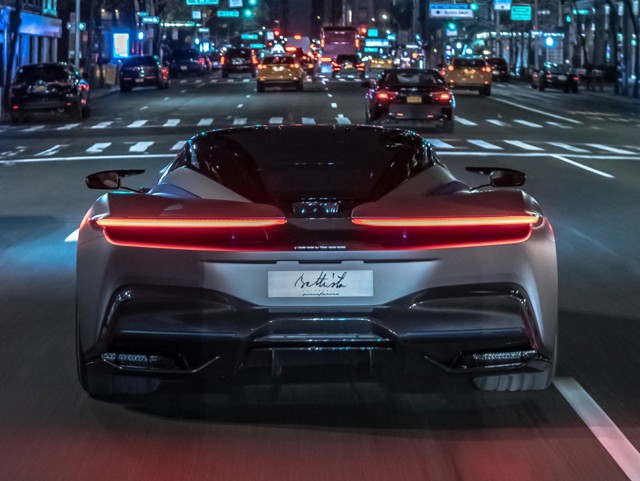 Pininfarina Battista photo 13