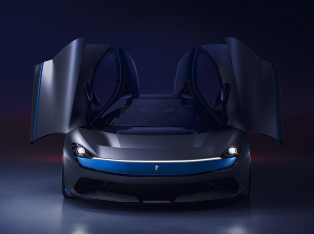 Pininfarina Battista photo 19