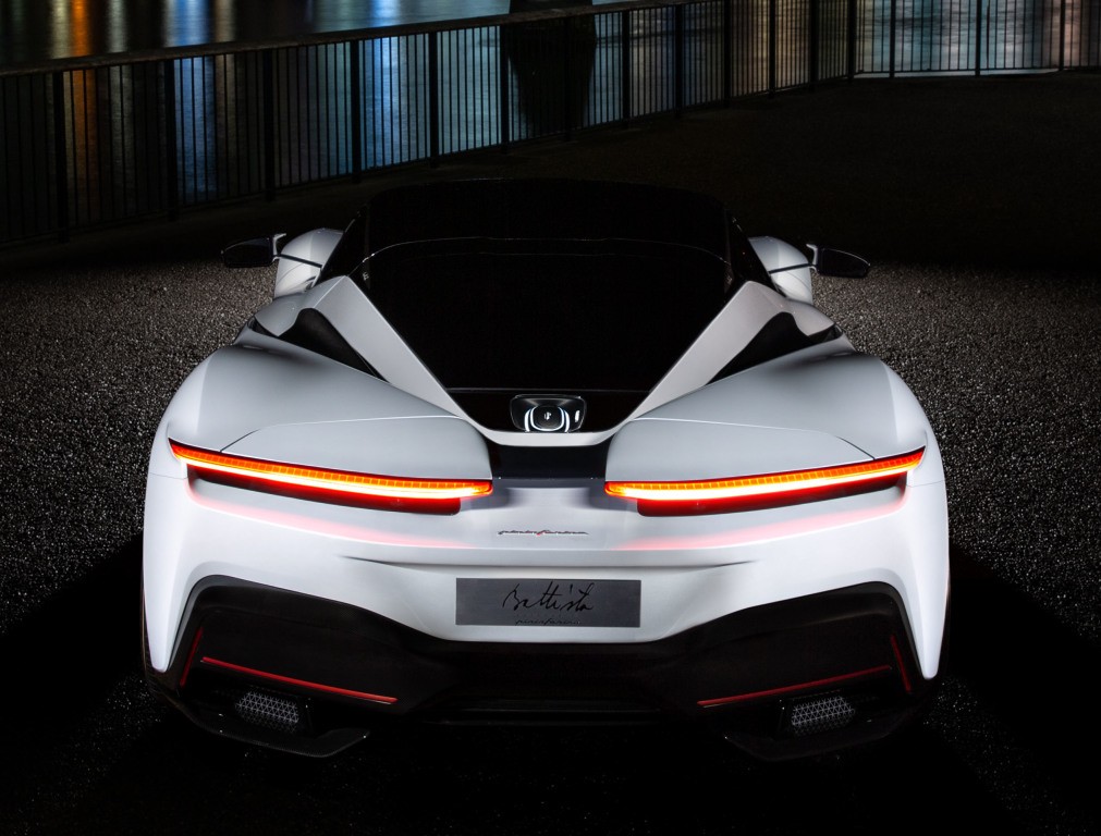 Pininfarina Battista photo 24