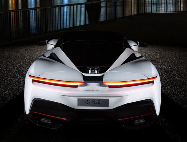Pininfarina Battista photo 24
