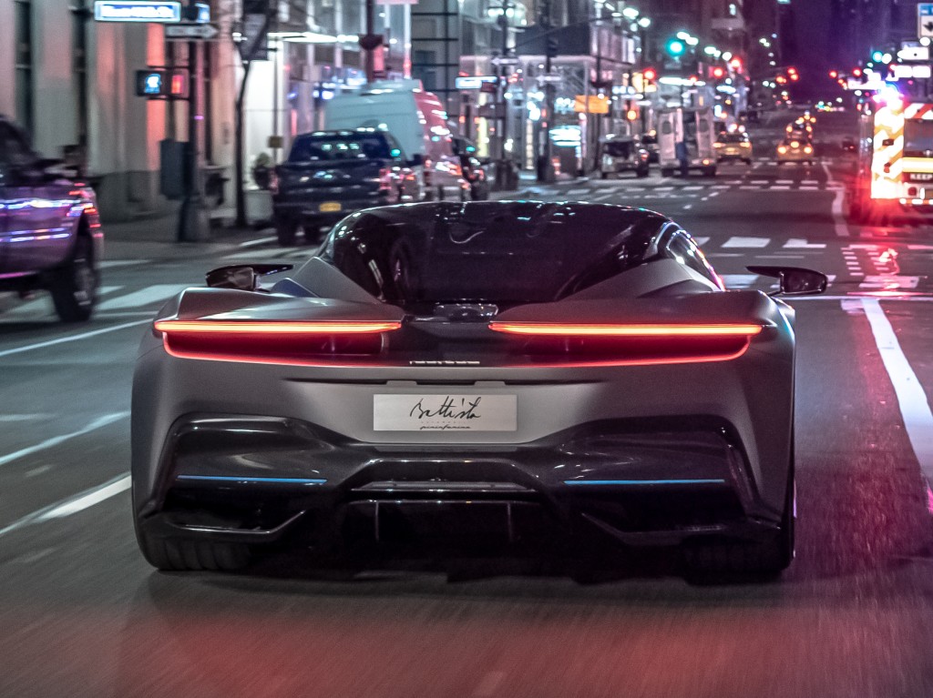 Pininfarina Battista photo 25