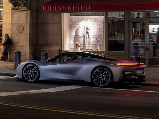 Pininfarina Battista photo 35