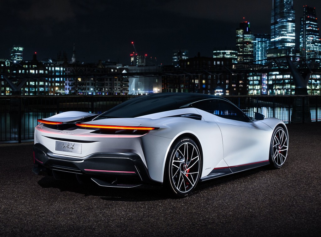 Pininfarina Battista photo 37