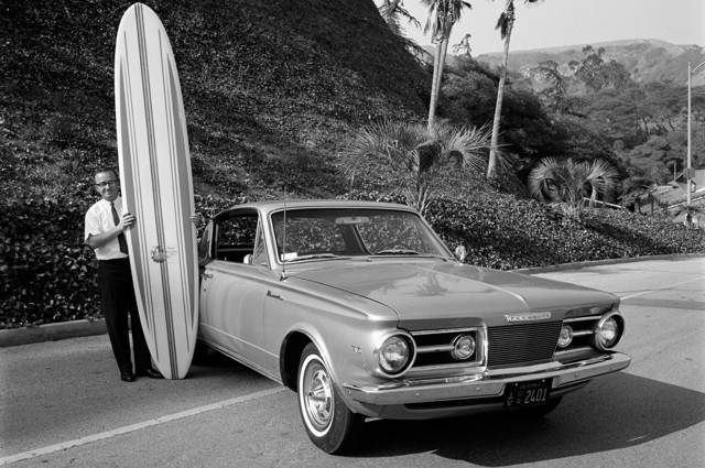 Plymouth Barracuda photo 3