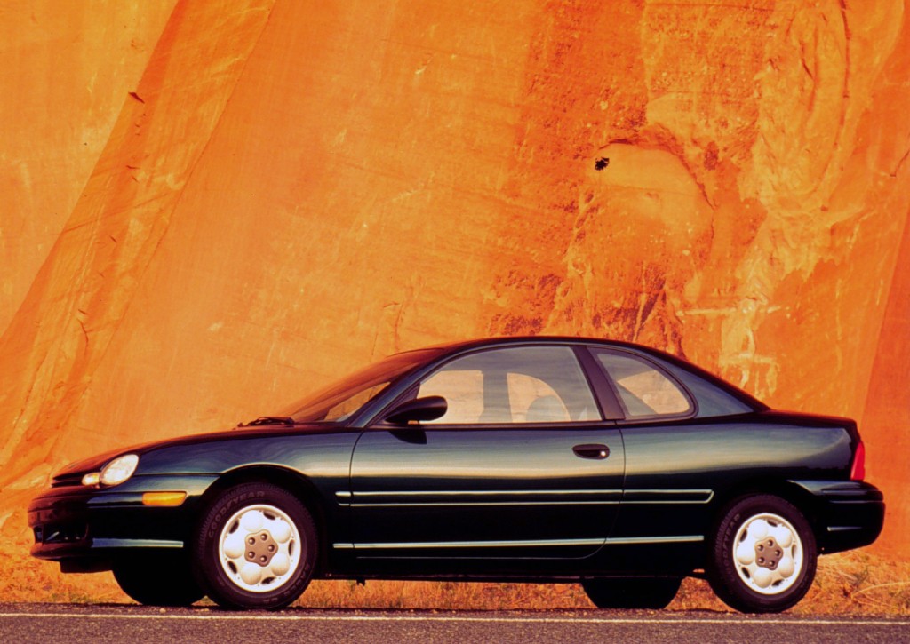 Plymouth Neon Coupe photo 3