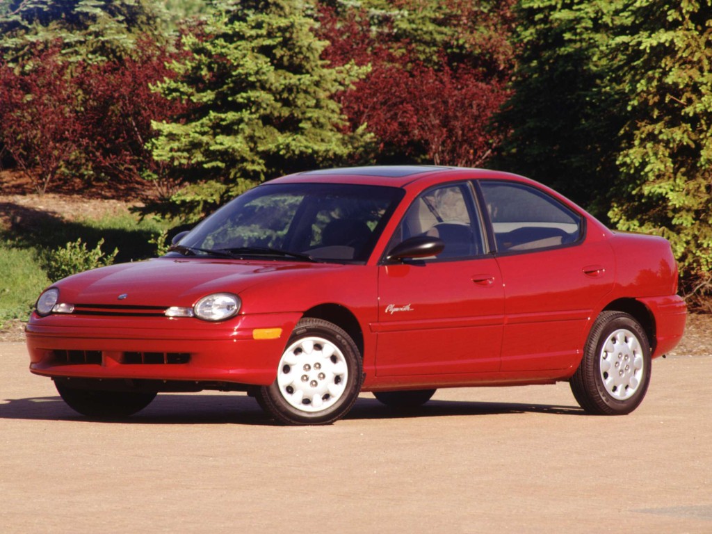 Plymouth Neon Sedan photo 2