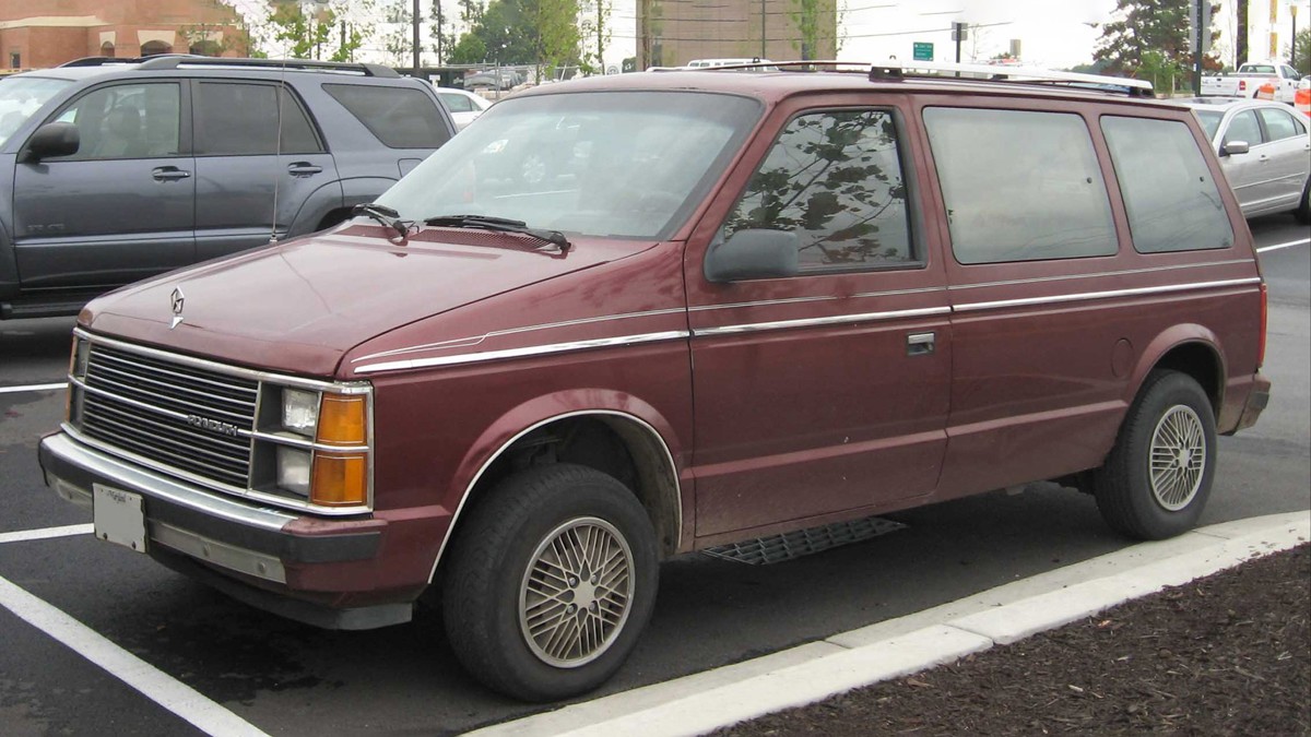 Plymouth Plymouth Voyager