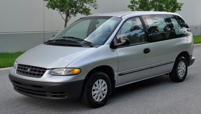 PLYMOUTH VOYAGER