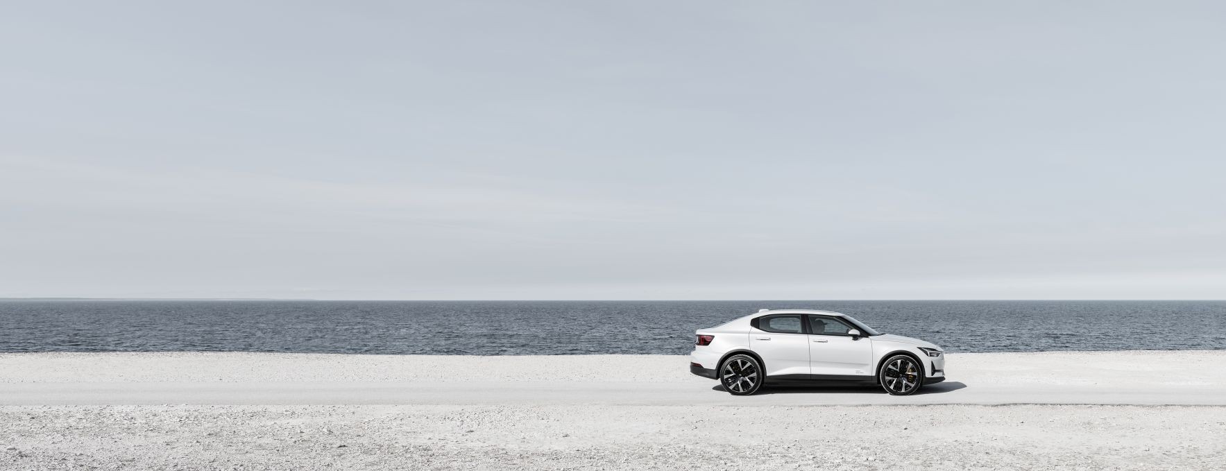 Polestar 2 photo 2