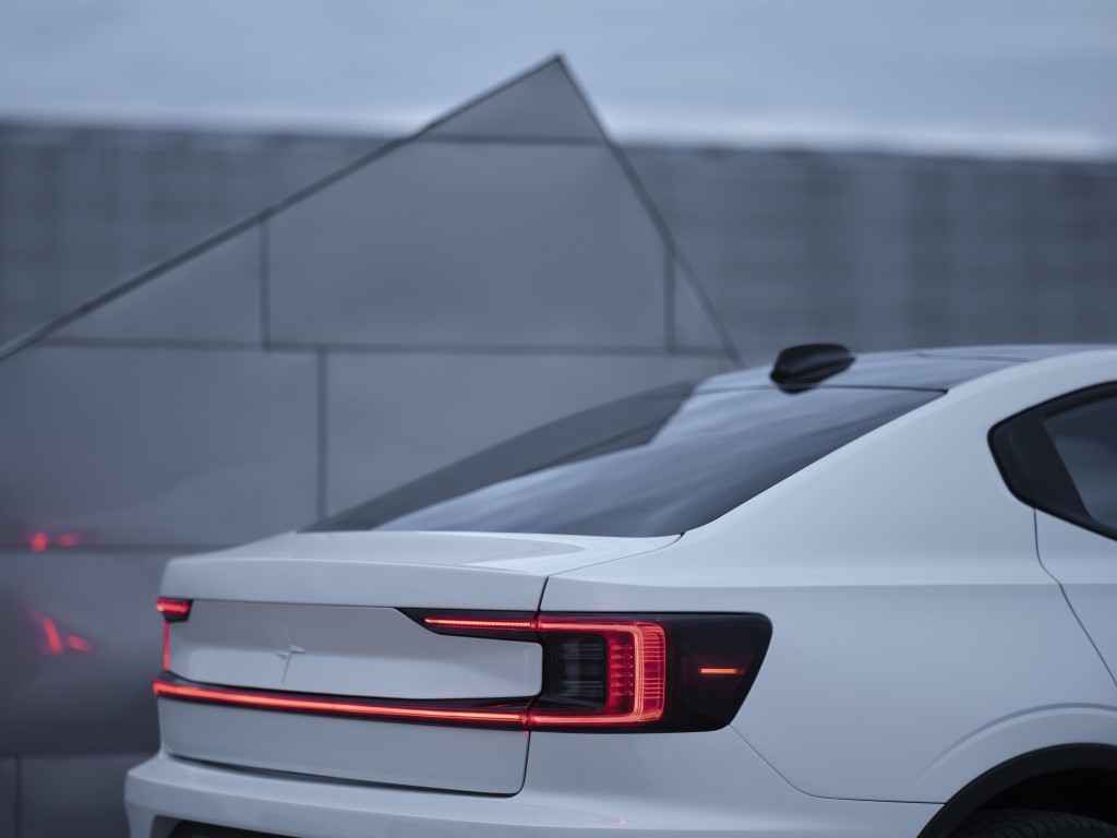 Polestar 2 photo 3
