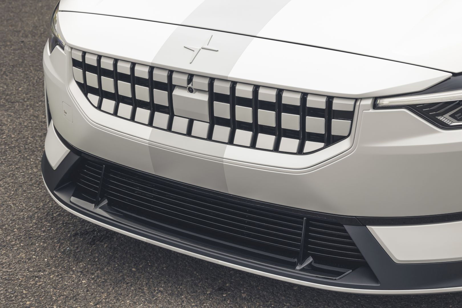Polestar 2 photo 147