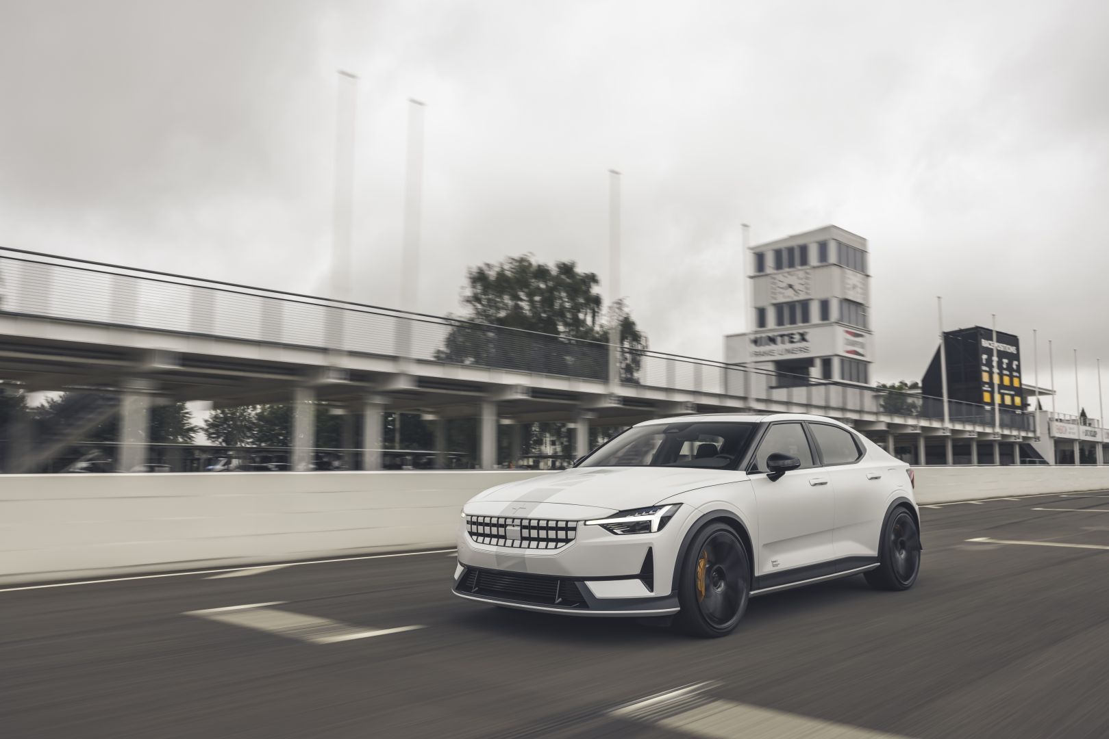 Polestar 2 photo 158