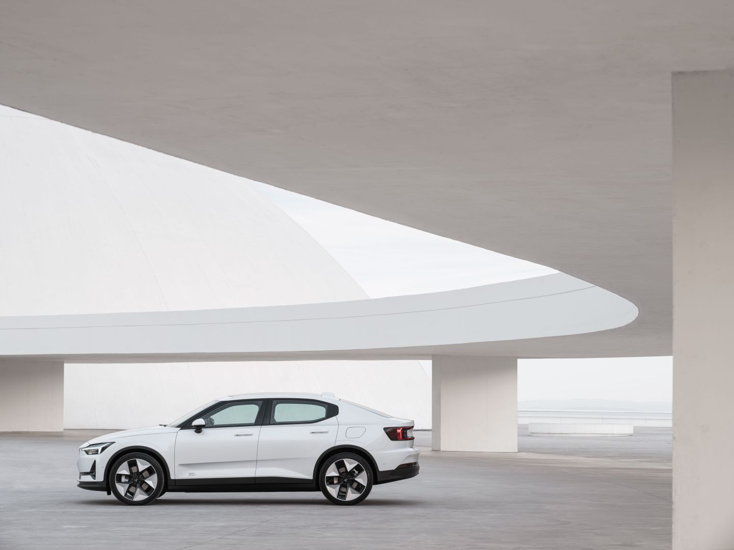 Polestar 2 photo 200