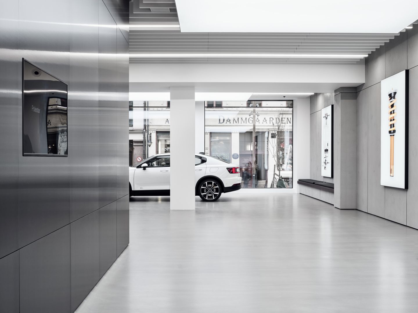 Polestar 2 photo 24