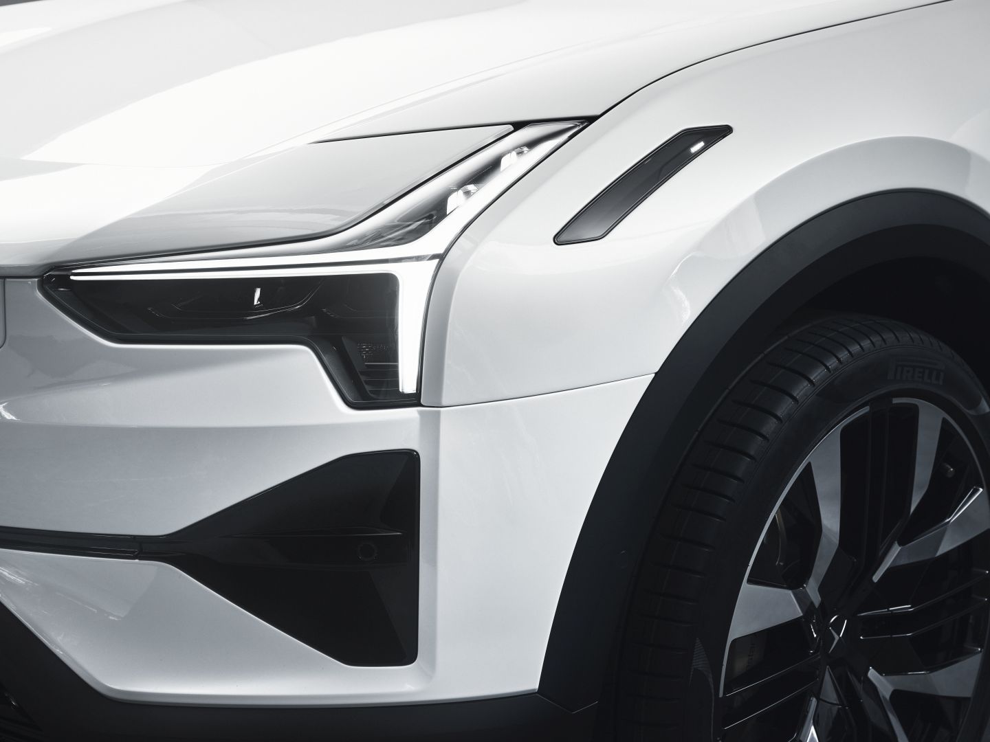 Polestar 3 photo 16