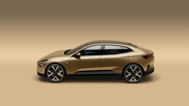 Polestar 4 photo 11