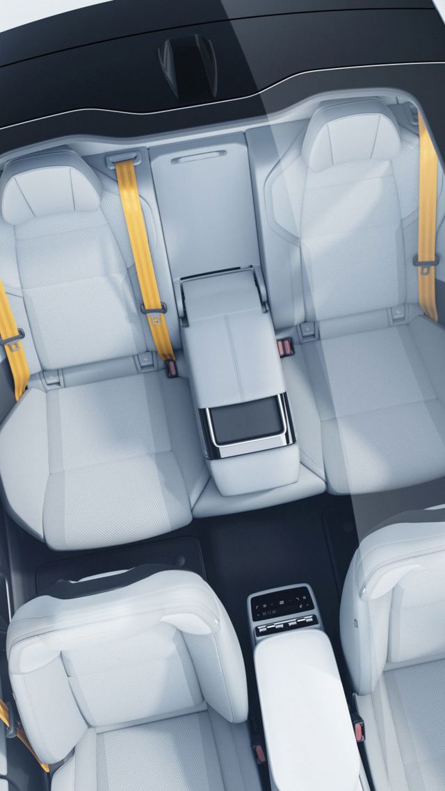 Polestar 4 photo 27