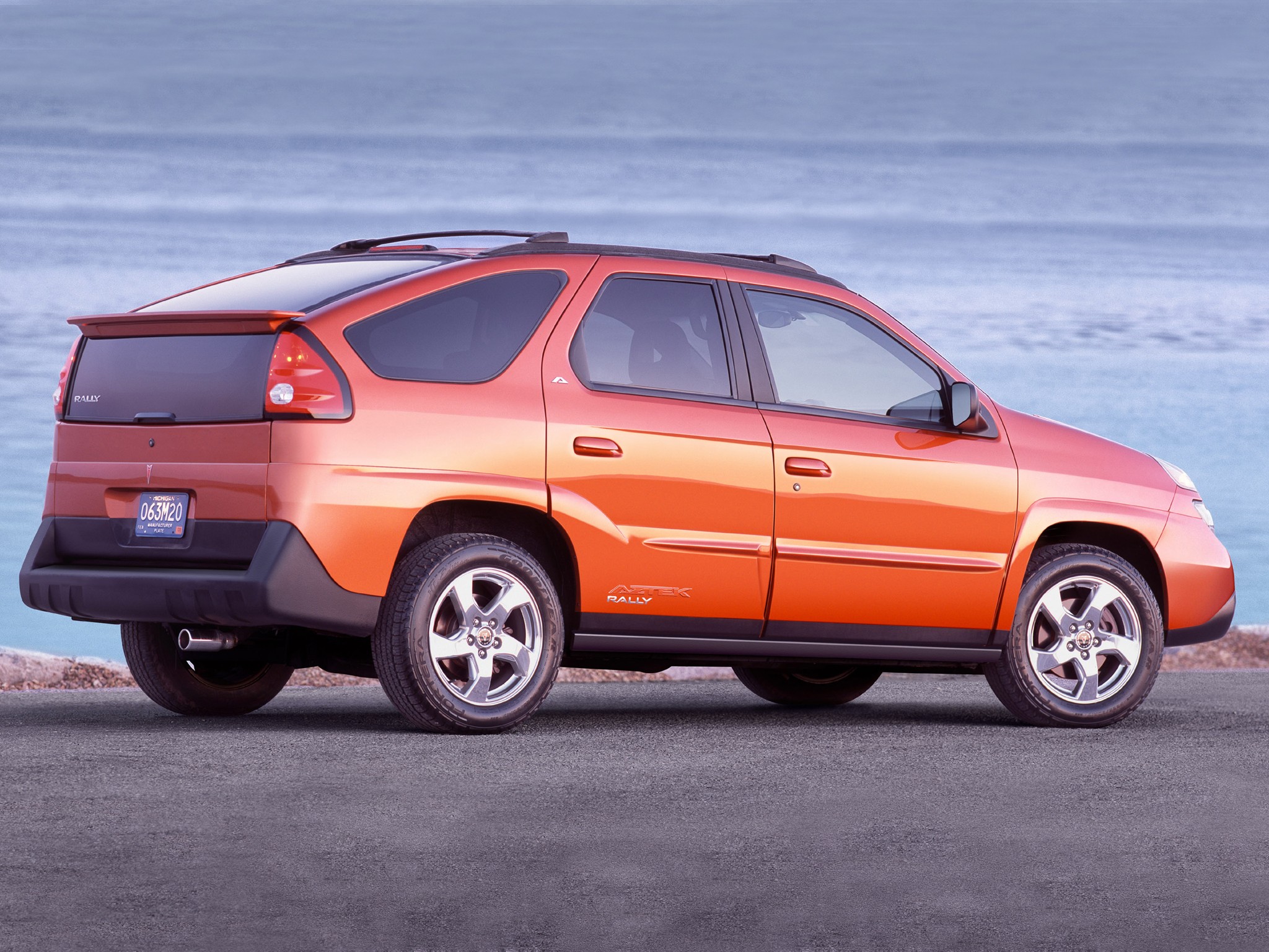 Pontiac Aztek photo 5