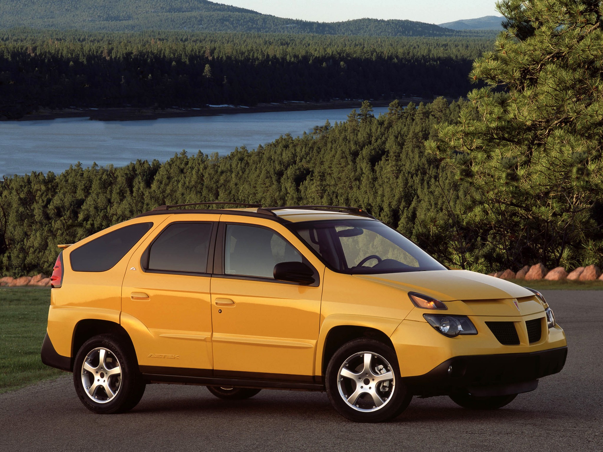 Pontiac Aztek photo 12