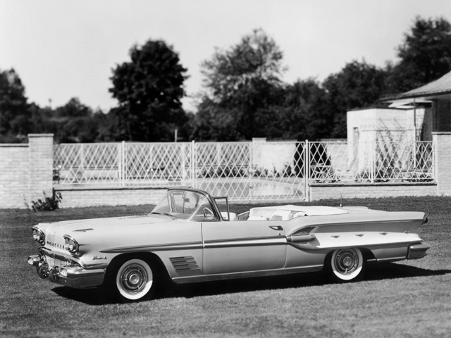 Pontiac Bonneville photo 9
