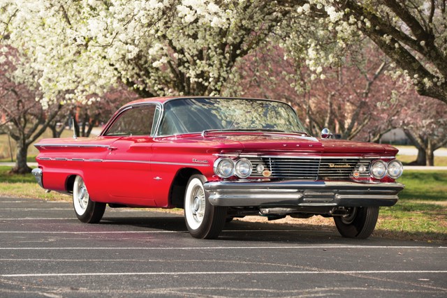 PONTIAC Bonneville