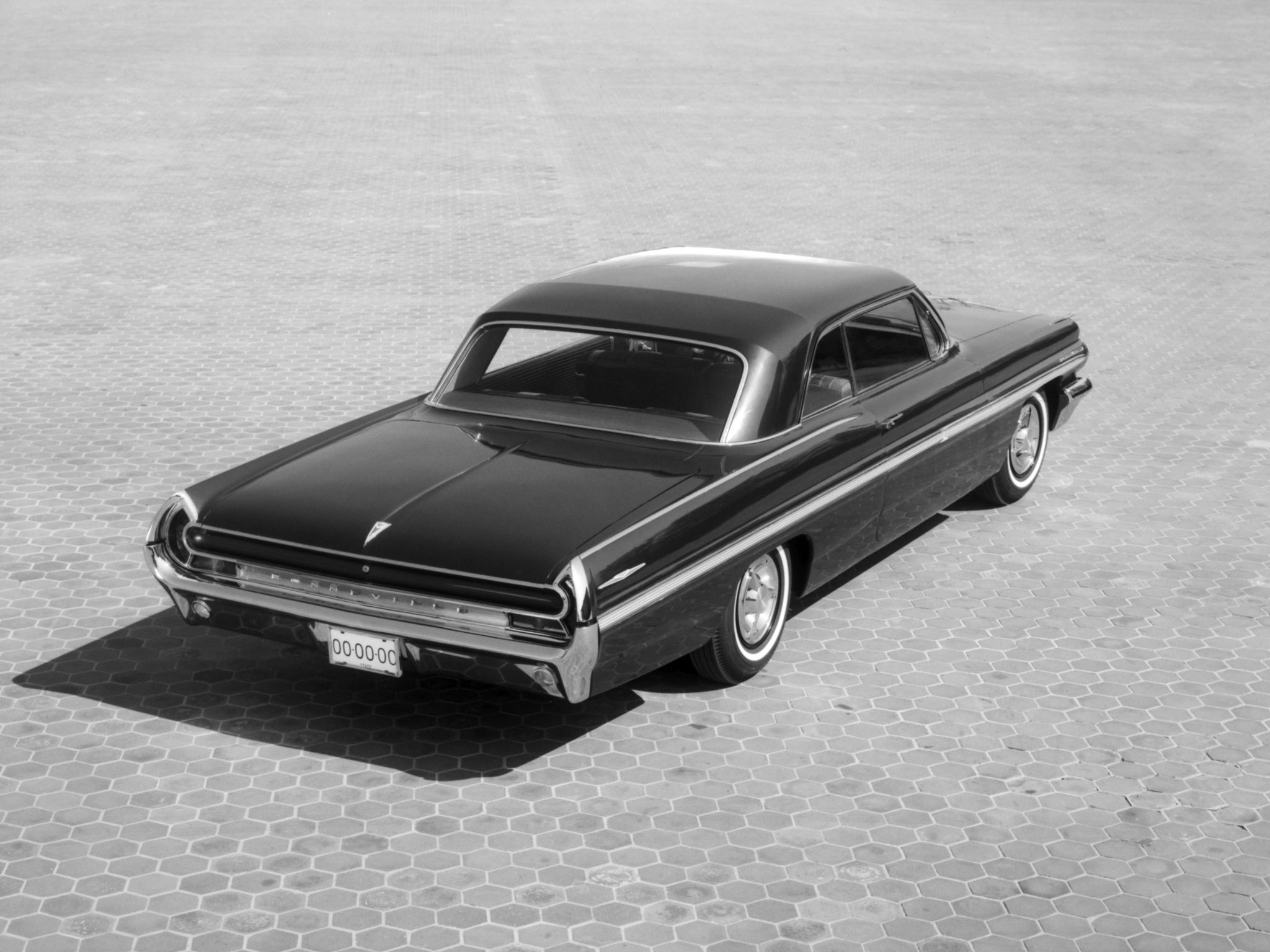 Pontiac Bonneville photo 4