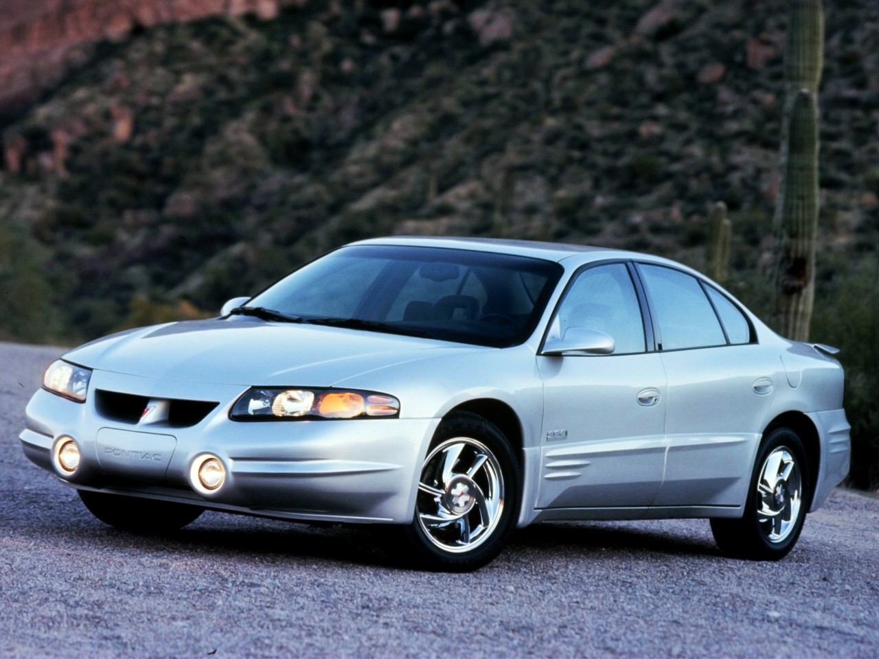 Pontiac Bonneville photo 12