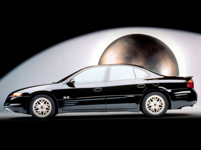 Pontiac Bonneville photo 19