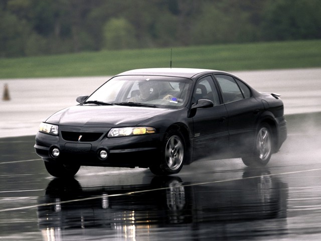 Pontiac Bonneville photo 23
