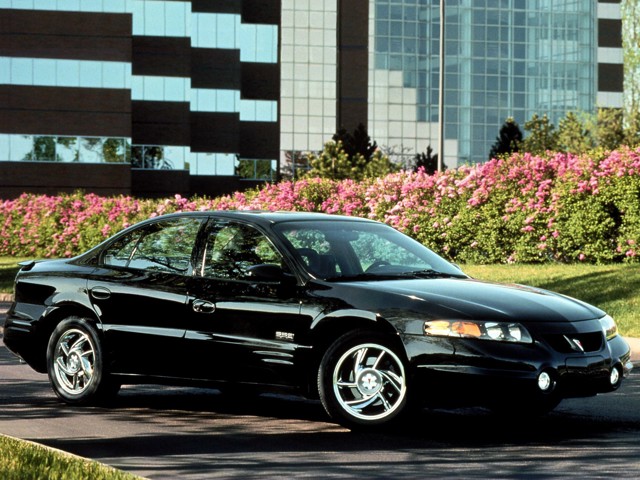 Pontiac Bonneville photo 24