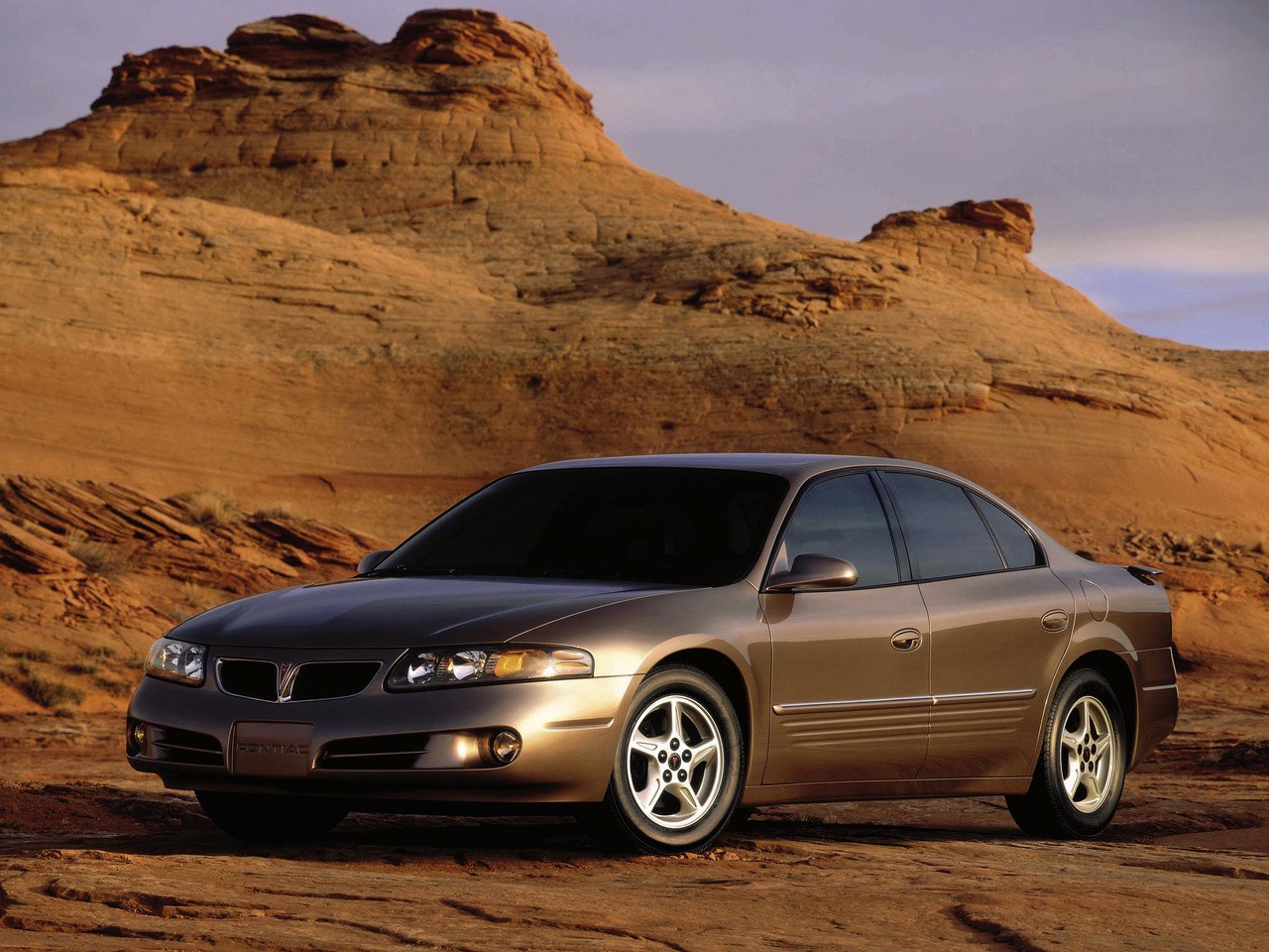 Pontiac Bonneville photo 6