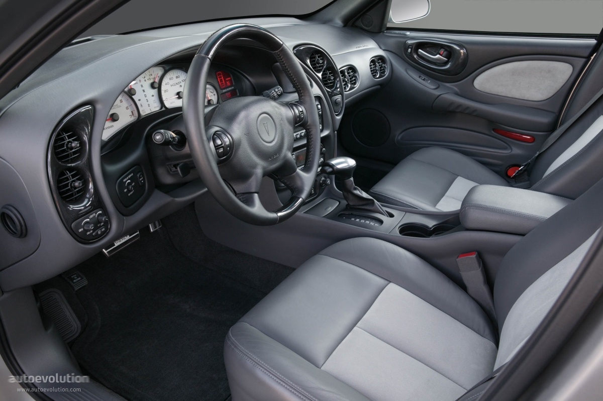 Pontiac Bonneville photo 11