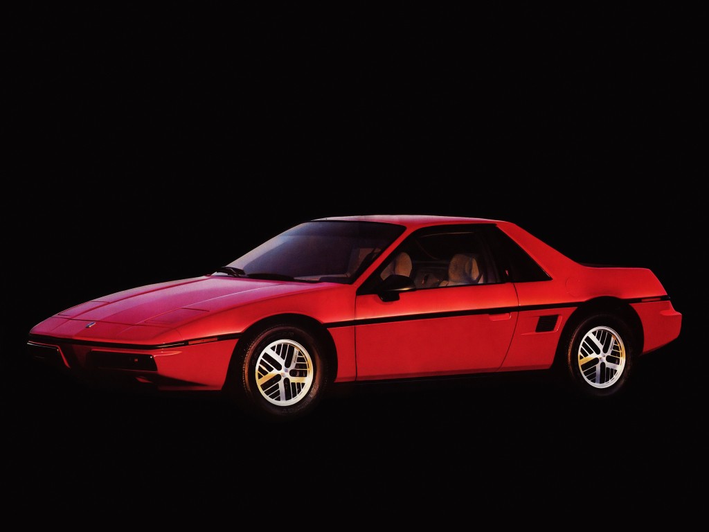 Pontiac Fiero photo 6