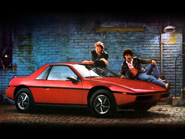 Pontiac Fiero photo 4