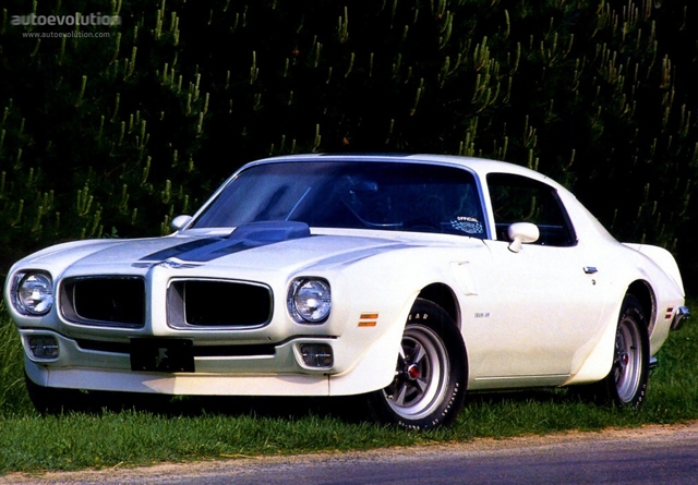 Pontiac Firebird photo 3