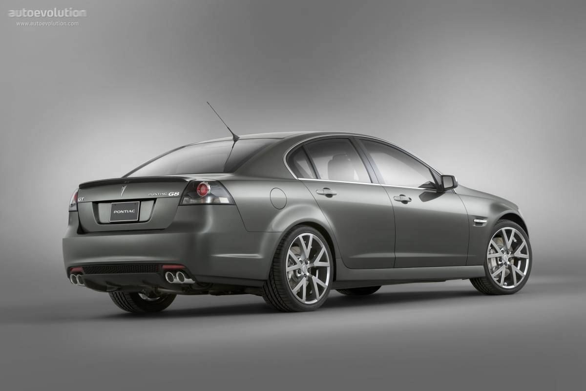 Pontiac G8 photo 2