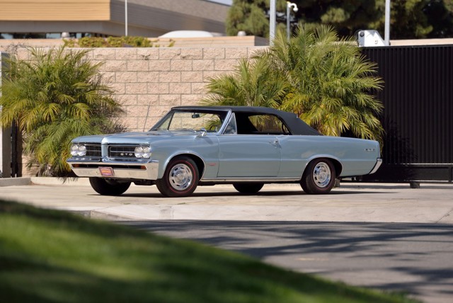 Pontiac Gto photo 2