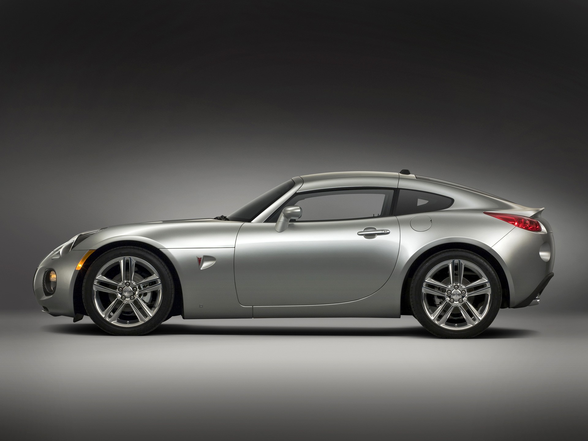 Pontiac Solstice photo 3