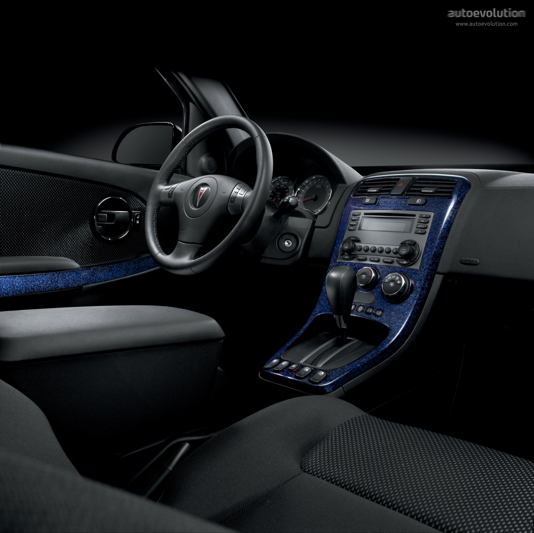 Pontiac Torrent photo 9