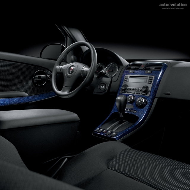 Pontiac Torrent photo 9