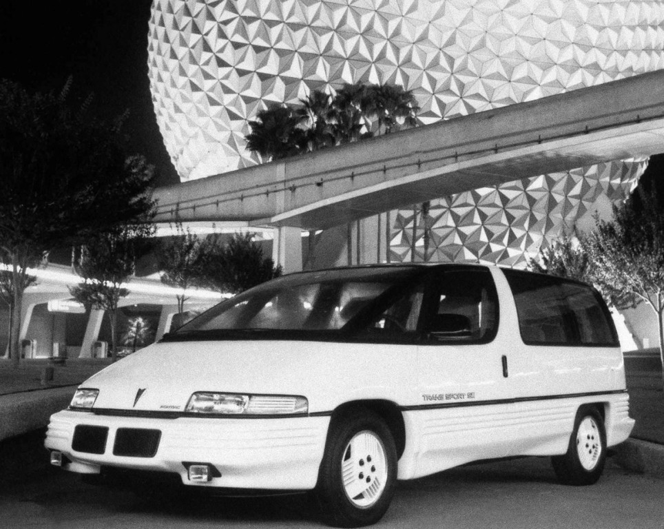 Pontiac Trans Sport photo 16