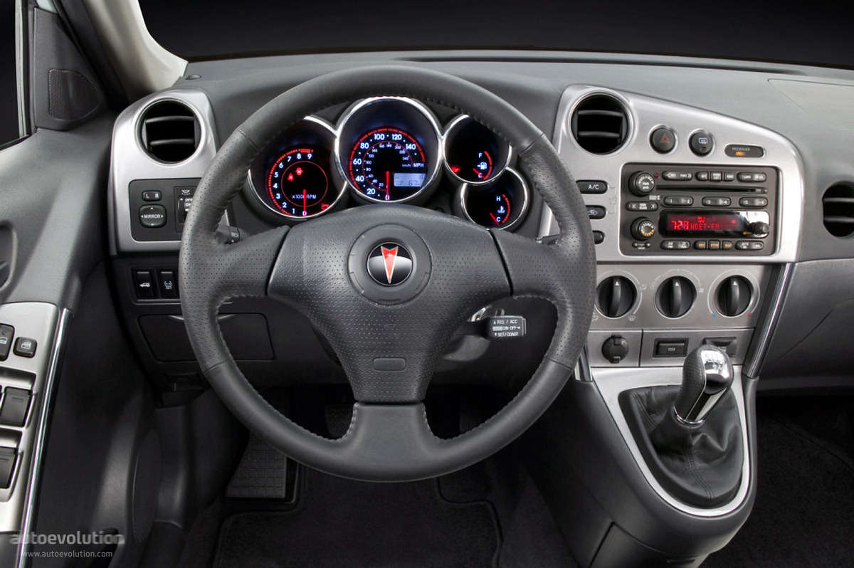 Pontiac Vibe photo 8