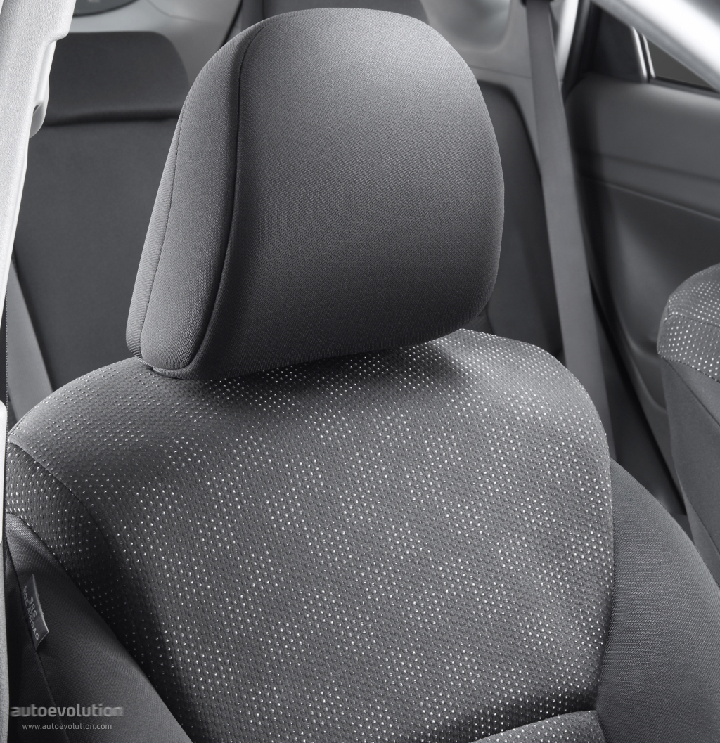 Pontiac Vibe photo 14